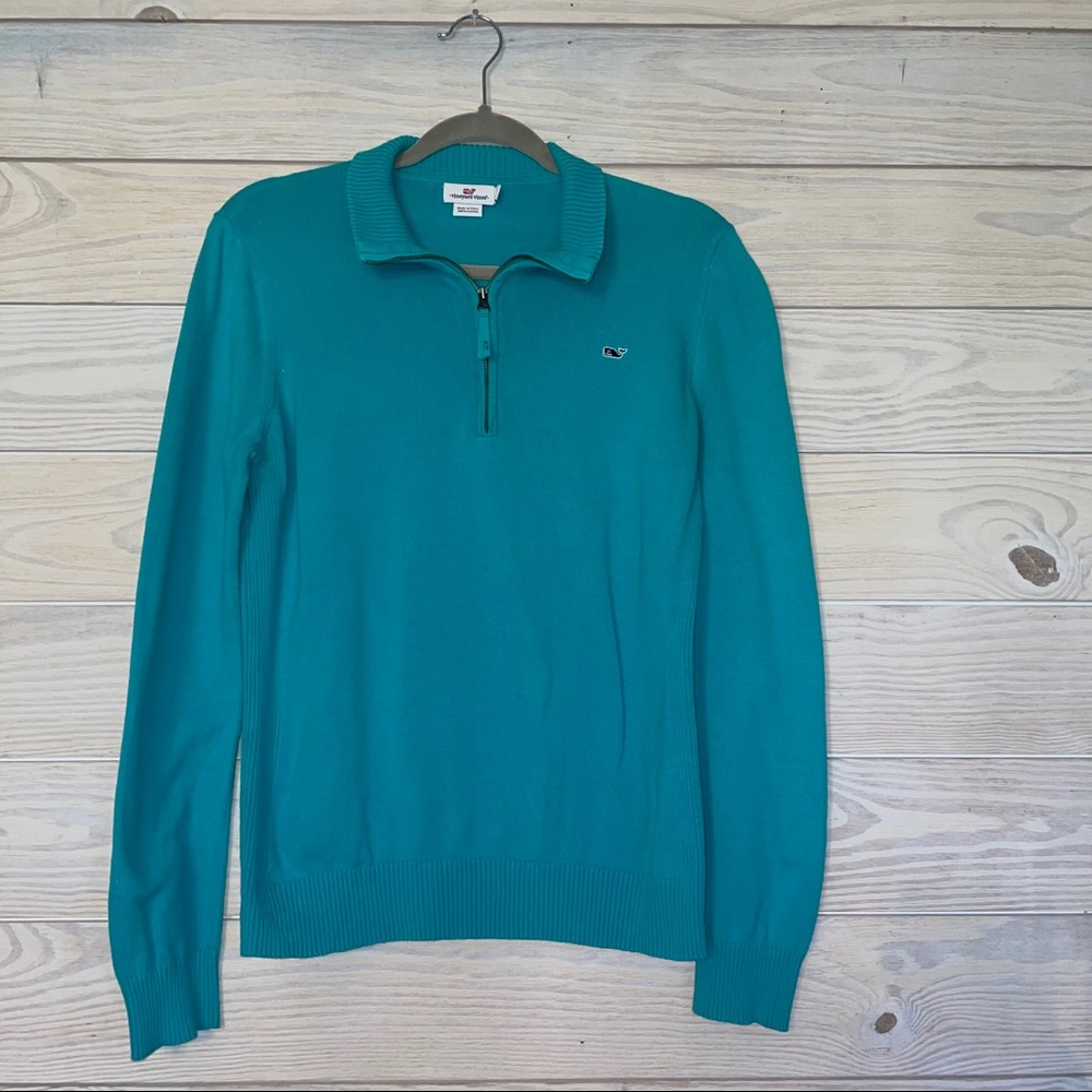 ❤️ Vineyard Vines green sweater